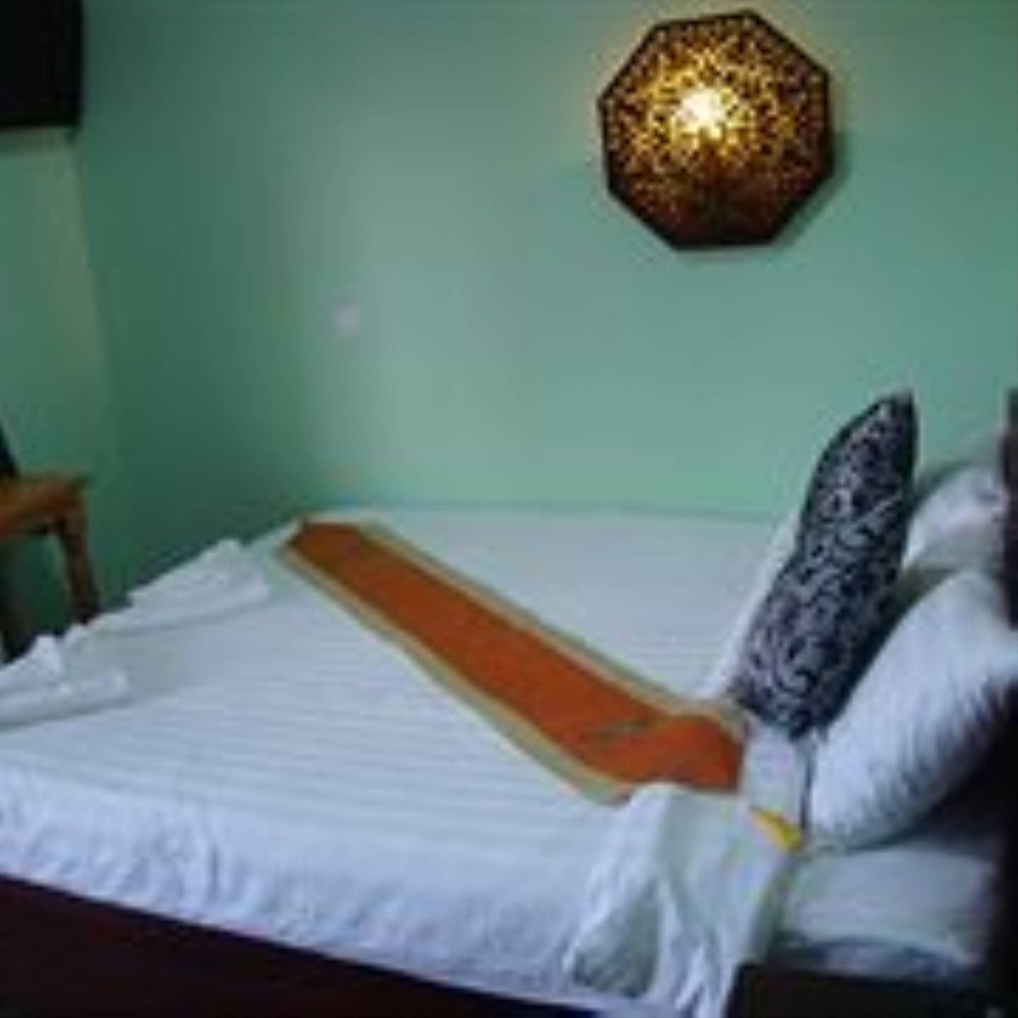 Rs II Guesthouse Пном Пен Екстериор снимка