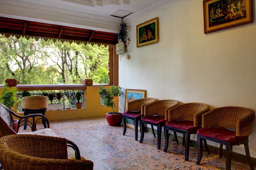 Rs II Guesthouse Пном Пен Екстериор снимка