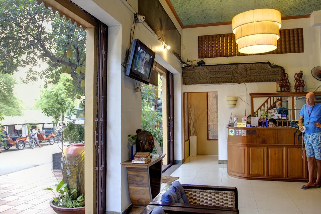 Rs II Guesthouse Пном Пен Екстериор снимка